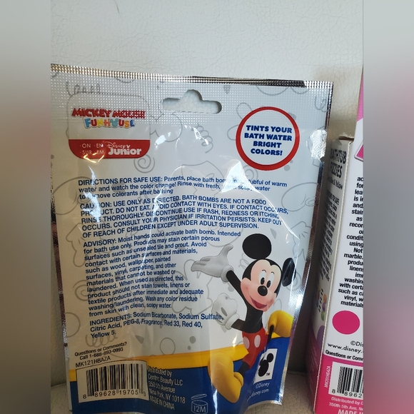 Disney Mickey Mouse Color Twist Bath Bomb & Minnie Mouse Water Coloring Tablets - Picture 5 of 6